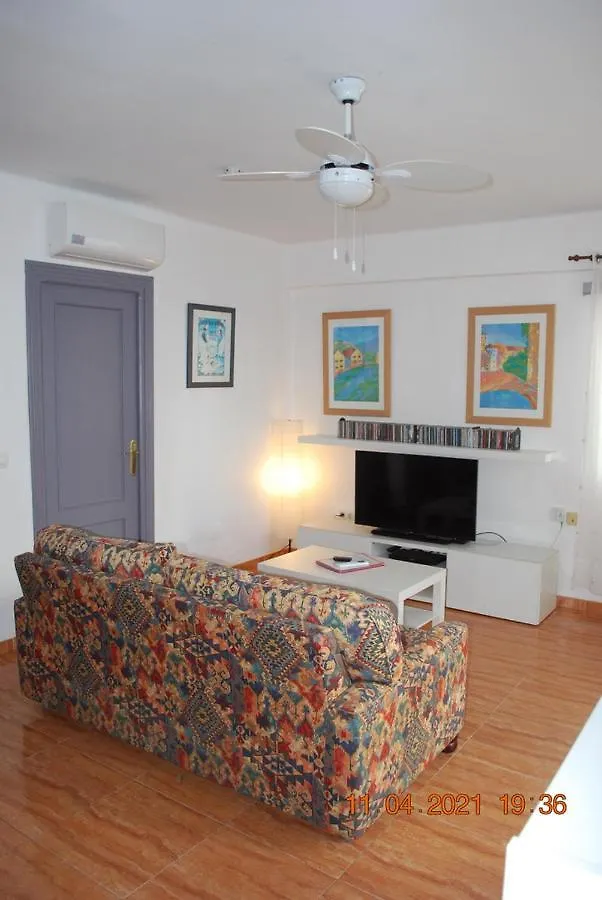 Chez Alison! Central Nerja Apt Spain